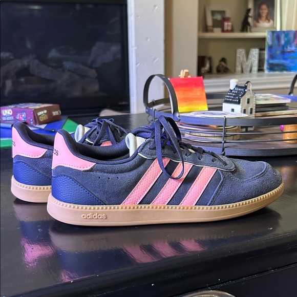 Adidas Breaknet Suede Sneakers, women’s 9 - Picture 2 of 7